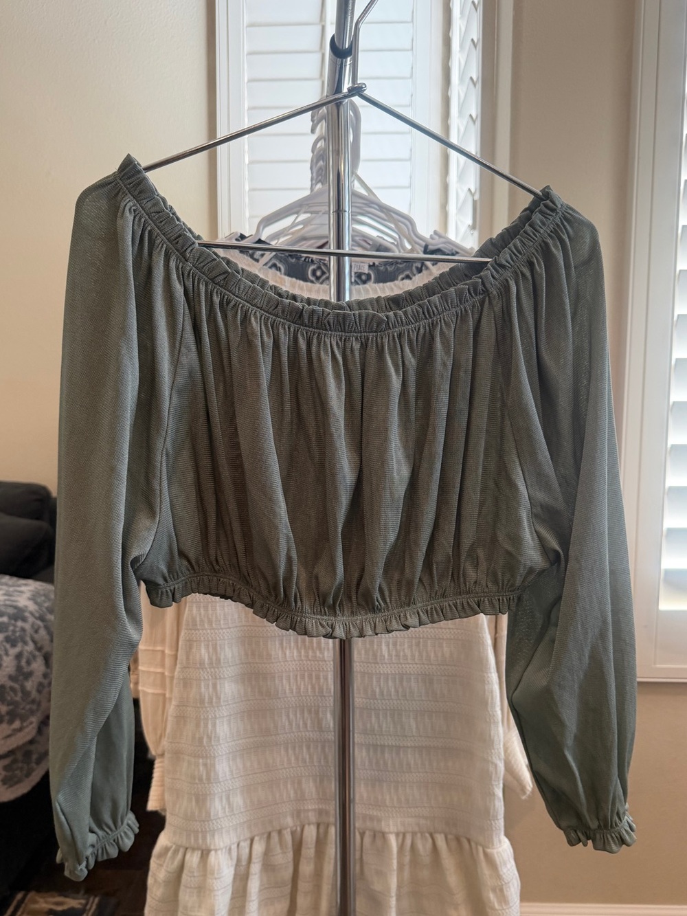 Zara Olive Green Off-Shoulder Cropped Top